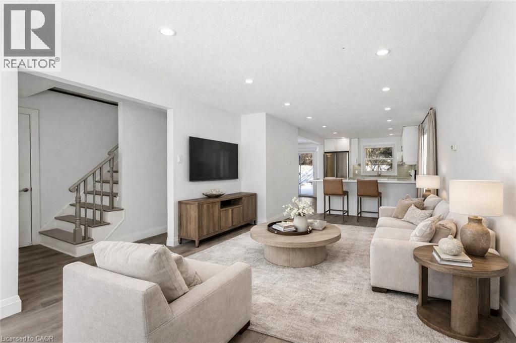 16 Thornbush Crescent, Waterloo, Ontario  N2T 1B2 - Photo 6 - 40807848