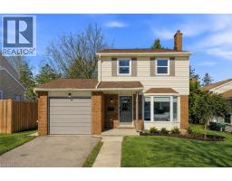 16 THORNBUSH Crescent, Waterloo, Ontario