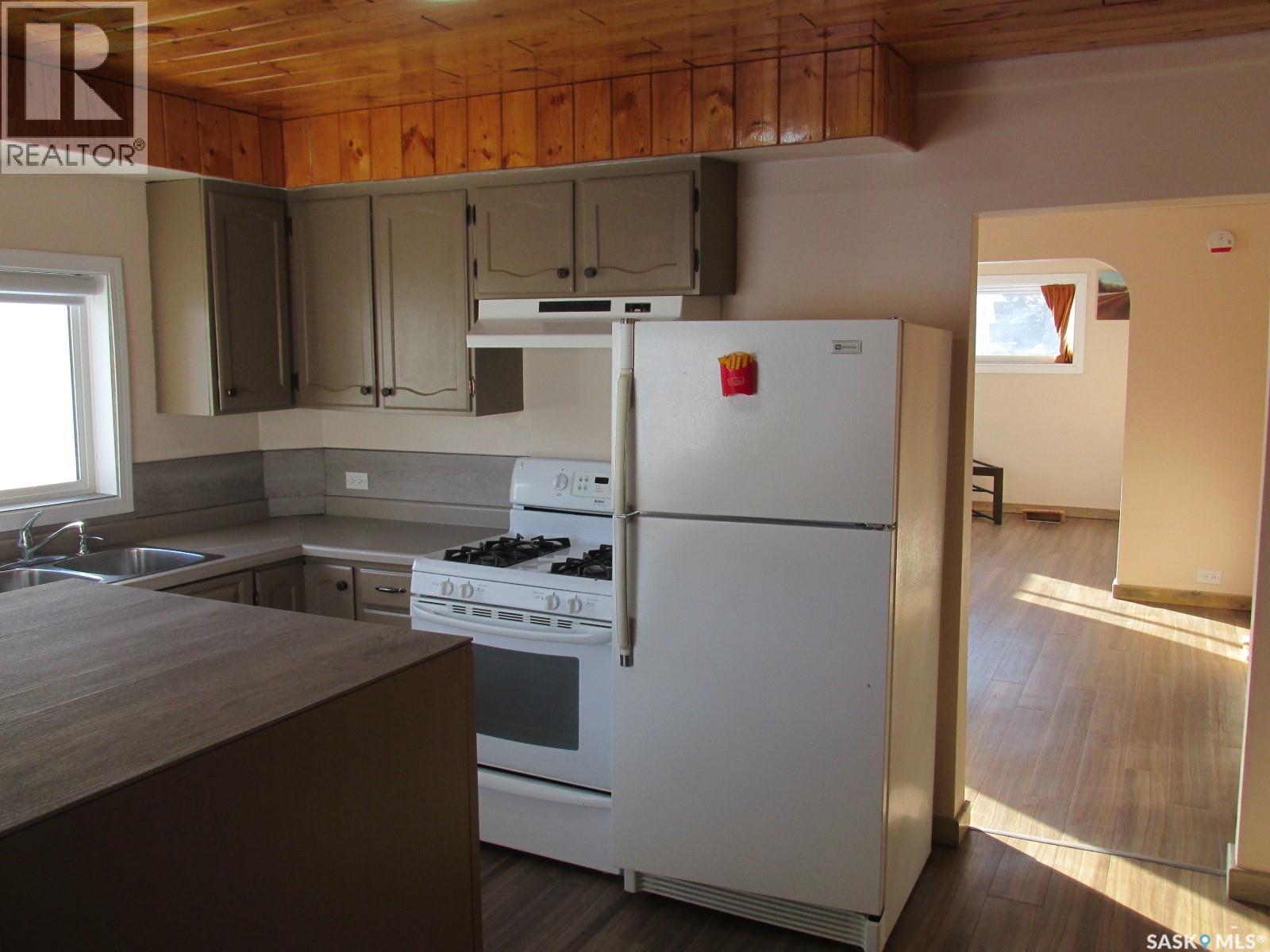 901 2nd Street W, Nipawin, Saskatchewan  S0E 1E0 - Photo 5 - SK028419