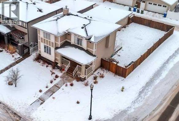 201 Rainbow Falls Glen, Chestermere, Alberta  T1X 0S6 - Photo 2 - A2274370