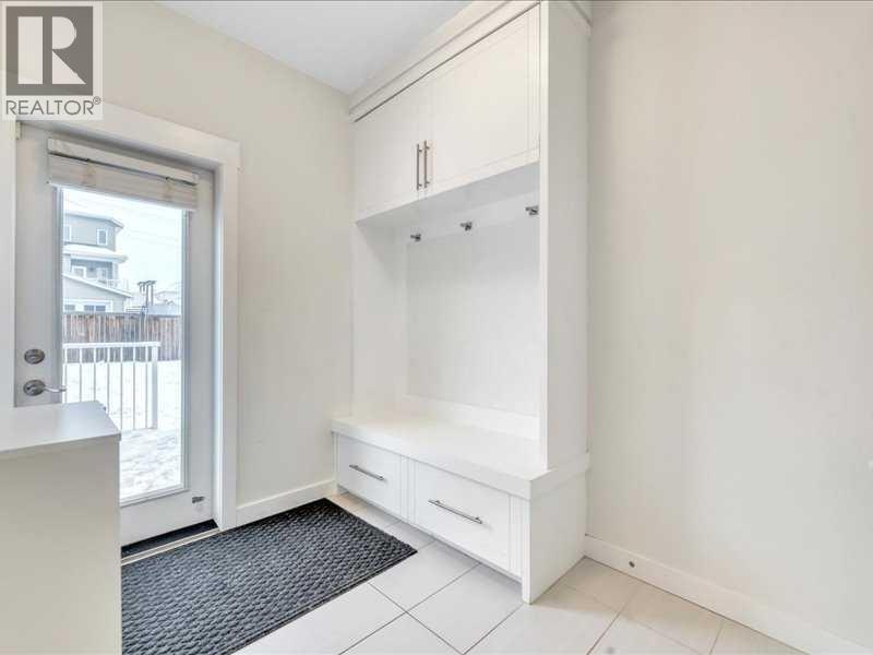 201 Rainbow Falls Glen, Chestermere, Alberta  T1X 0S6 - Photo 31 - A2274370