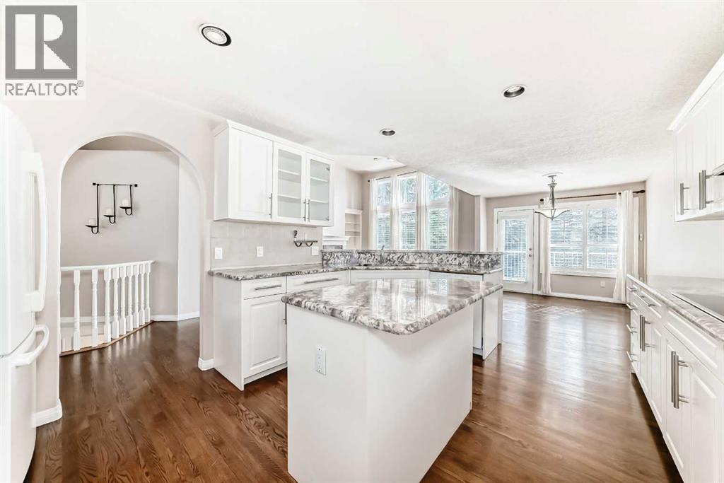 256 Evergreen Court Sw, Calgary, Alberta  T2Y 2X5 - Photo 6 - A2287912