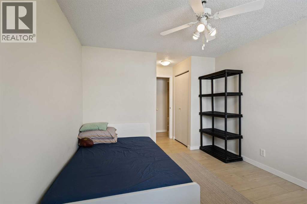 11027 24 Street Sw, Calgary, Alberta  T2W 5K3 - Photo 22 - A2288509