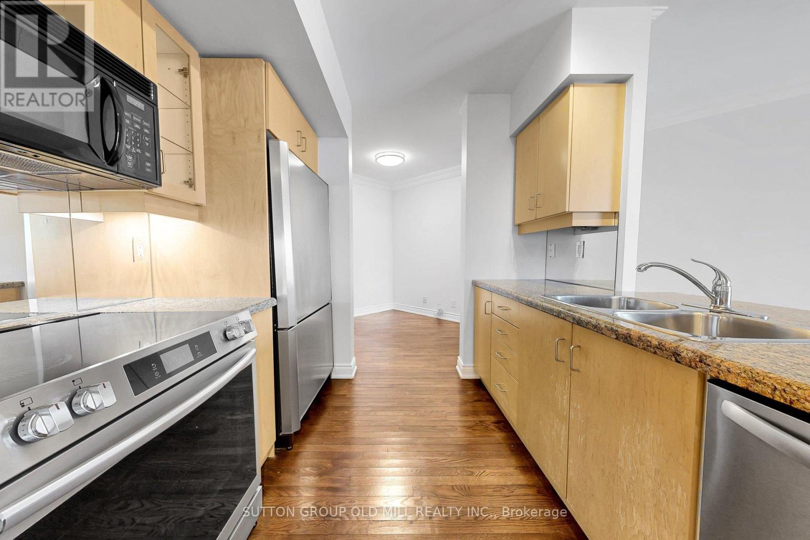 710 - 10 Delisle Avenue, Toronto (Yonge-St. Clair), Ontario  M4V 3C6 - Photo 9 - C12856792