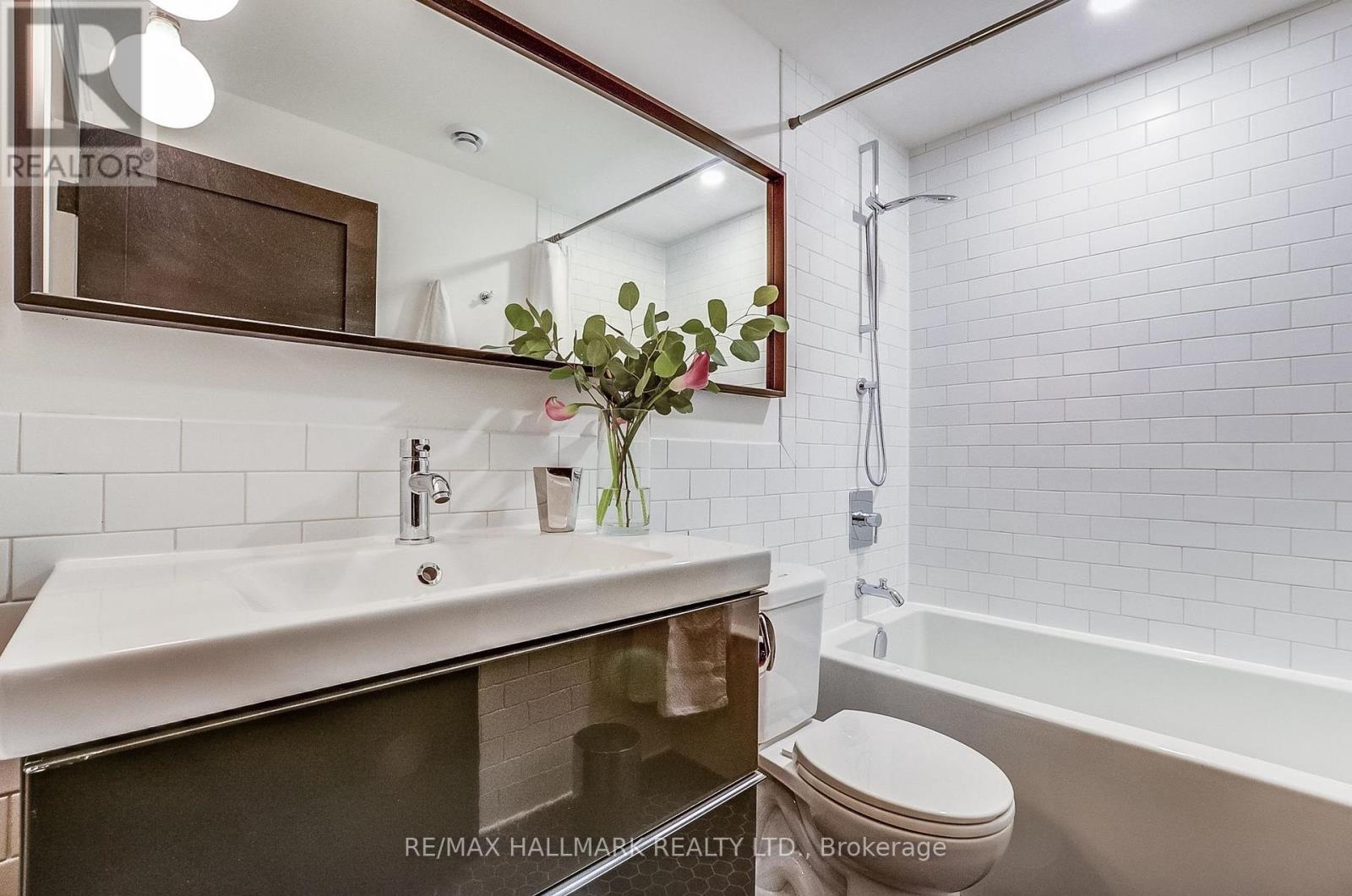 2a - 795 College Street, Toronto (Trinity-Bellwoods), Ontario  M6G 1C7 - Photo 10 - C12856806