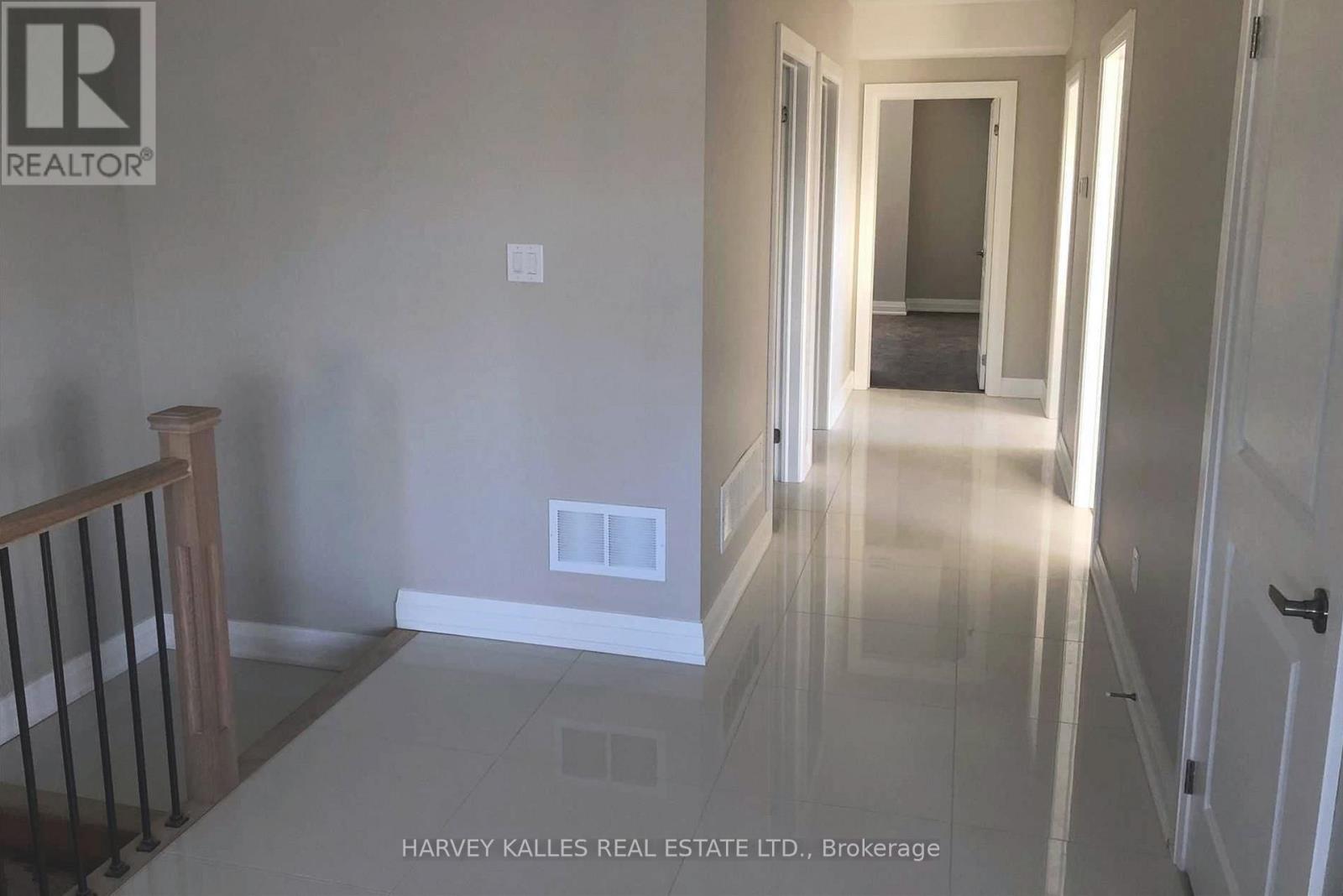 31 Alma Avenue, Toronto (Little Portugal), Ontario  M6J 1N2 - Photo 7 - C12856820