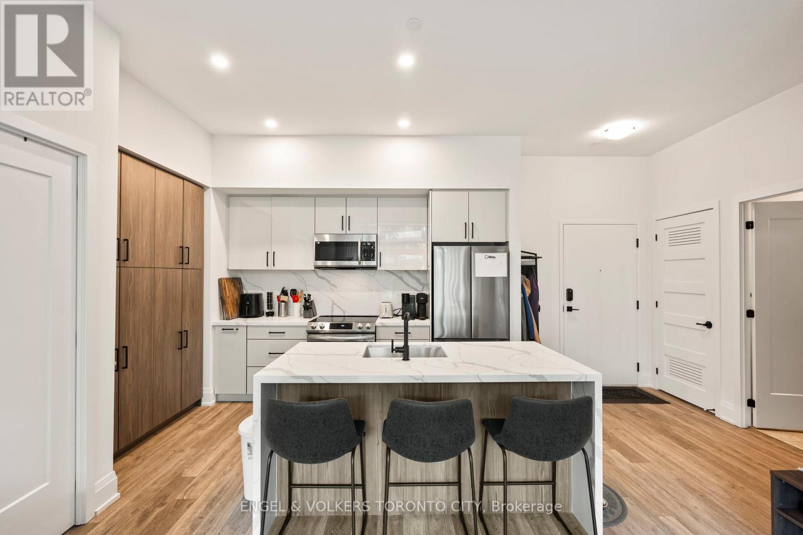 128 - 415 Sea Ray Avenue, Innisfil, Ontario  L9S 2P7 - Photo 5 - N12856770