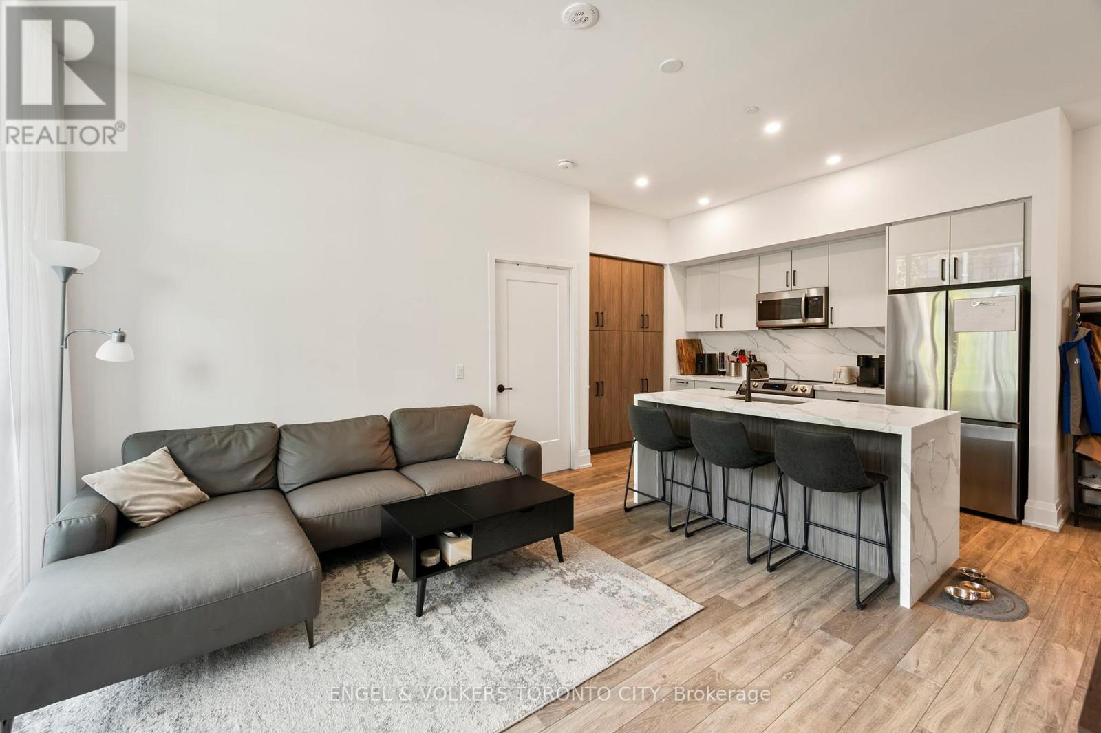 128 - 415 Sea Ray Avenue, Innisfil, Ontario  L9S 2P7 - Photo 9 - N12856770