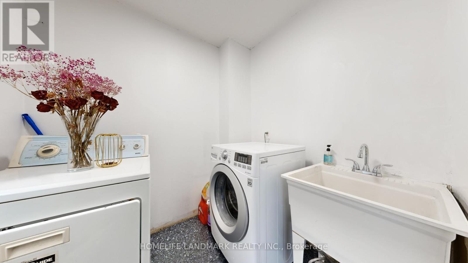 121 Digby Crescent, Markham, Ontario  L3R 7H4 - Photo 20 - N12856794