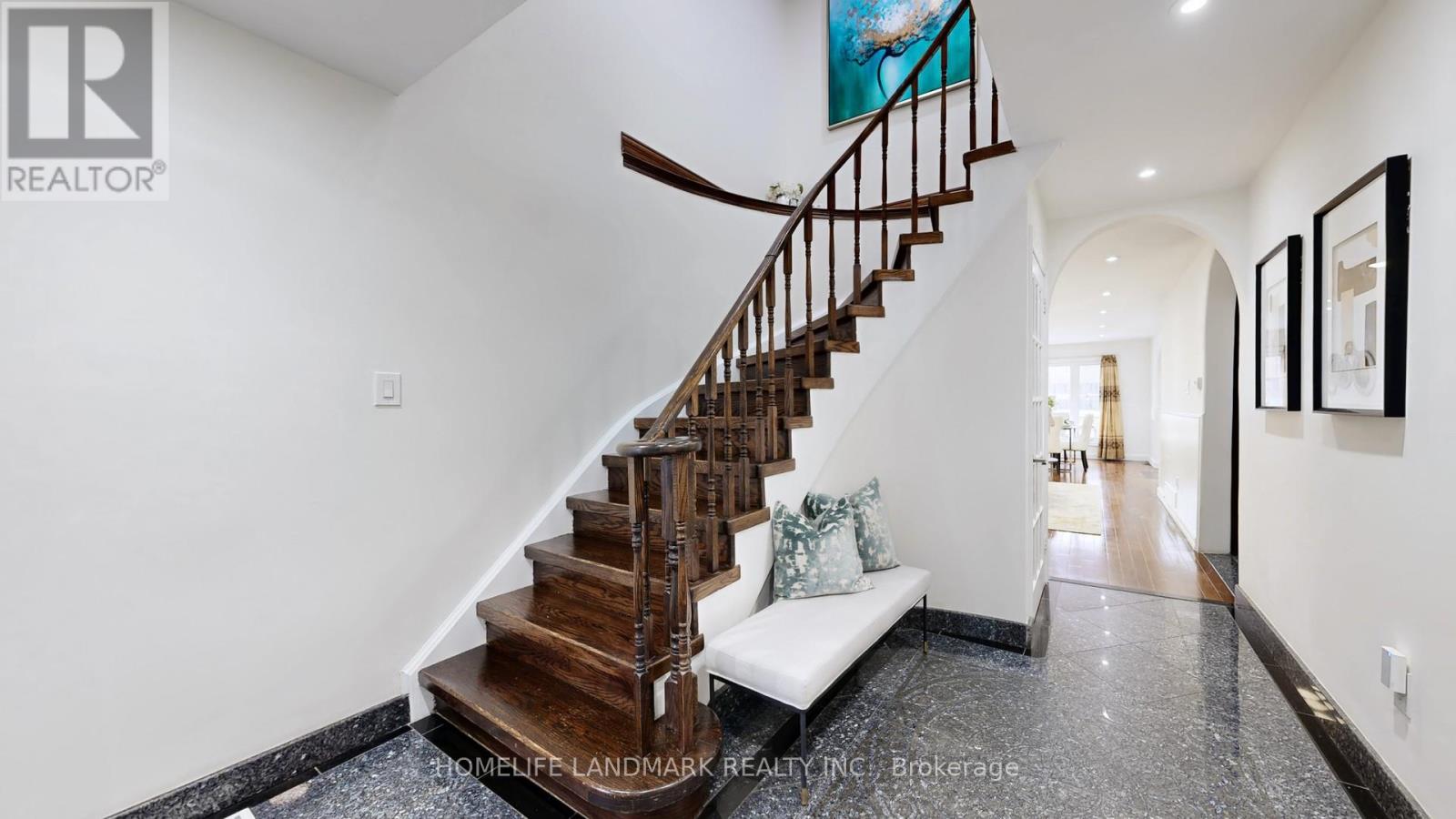 121 Digby Crescent, Markham, Ontario  L3R 7H4 - Photo 22 - N12856794