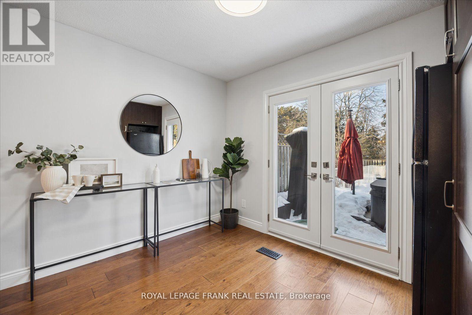 386 Prince Of Wales Drive, Whitby (Blue Grass Meadows), Ontario  L1N 6M9 - Photo 12 - E12854098