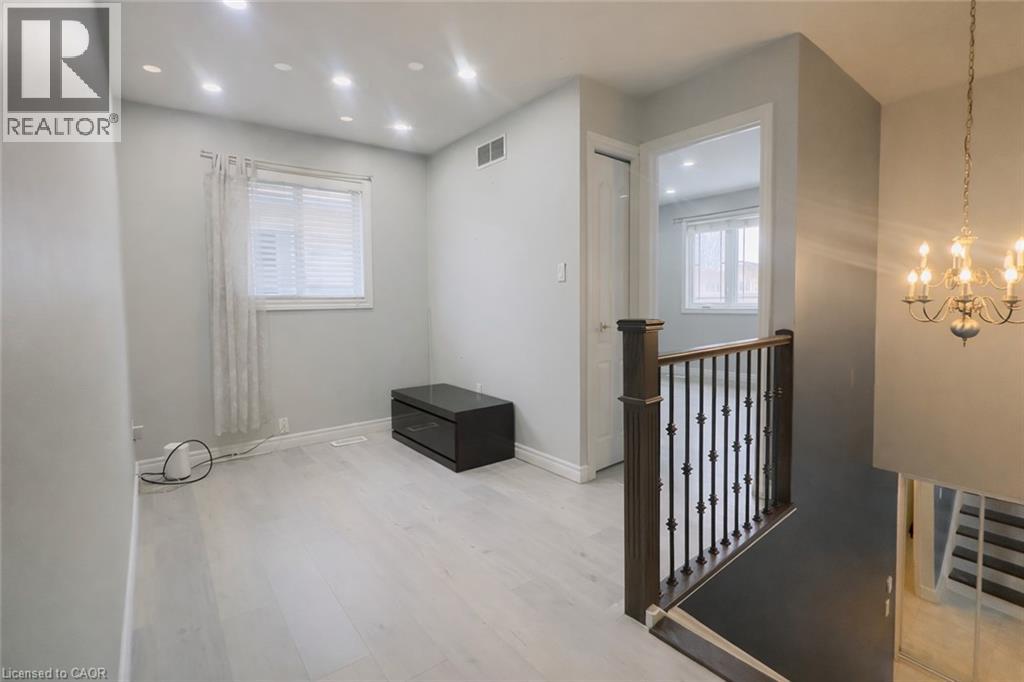 469 Dansbury Drive Unit# Upper, Waterloo, Ontario  N2K 4L1 - Photo 12 - 40810085