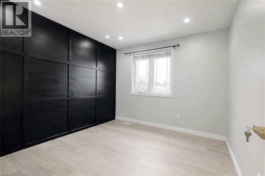 469 Dansbury Drive Unit# Upper, Waterloo, Ontario  N2K 4L1 - Photo 17 - 40810085