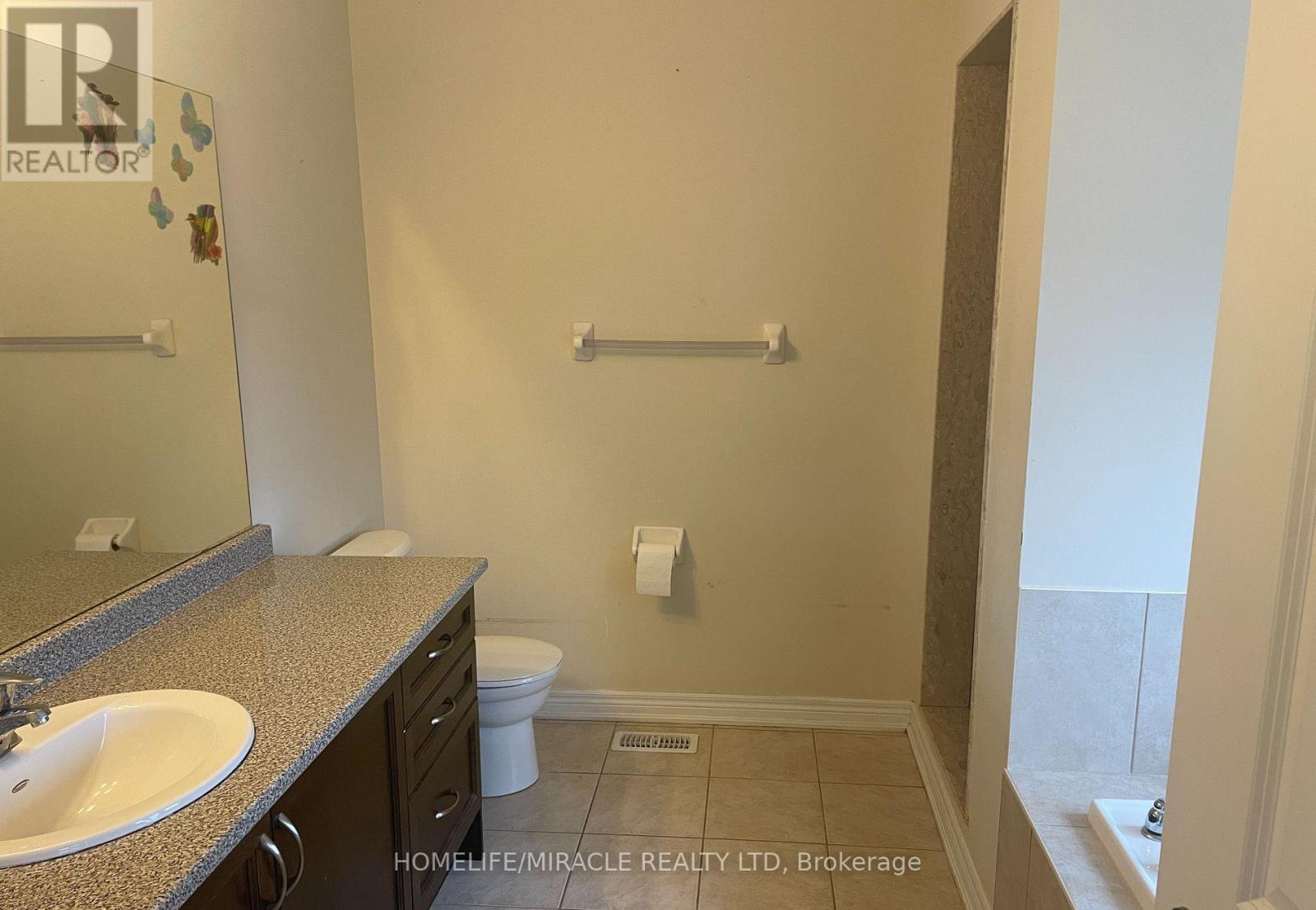 46 Naperton Drive, Brampton, Ontario  L6R 0Z7 - Photo 18 - W12856848