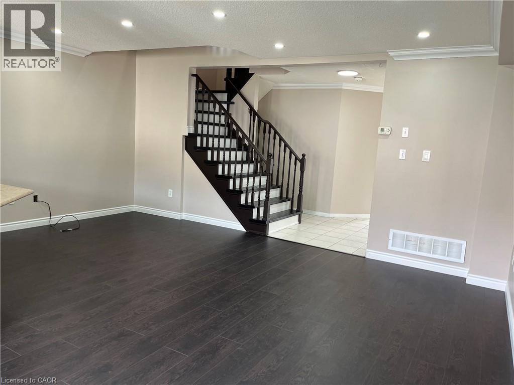 3248 Apricot Street, Mississauga, Ontario  L5N 8A8 - Photo 7 - 40810067