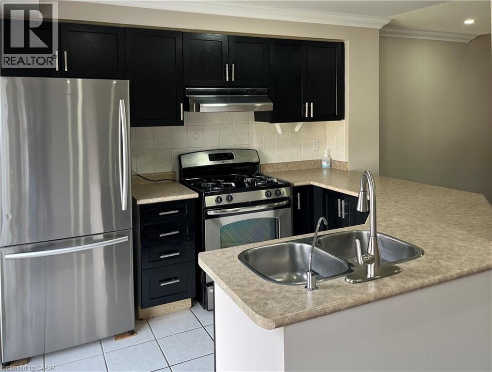 3248 Apricot Street, Mississauga, Ontario  L5N 8A8 - Photo 2 - 40810067