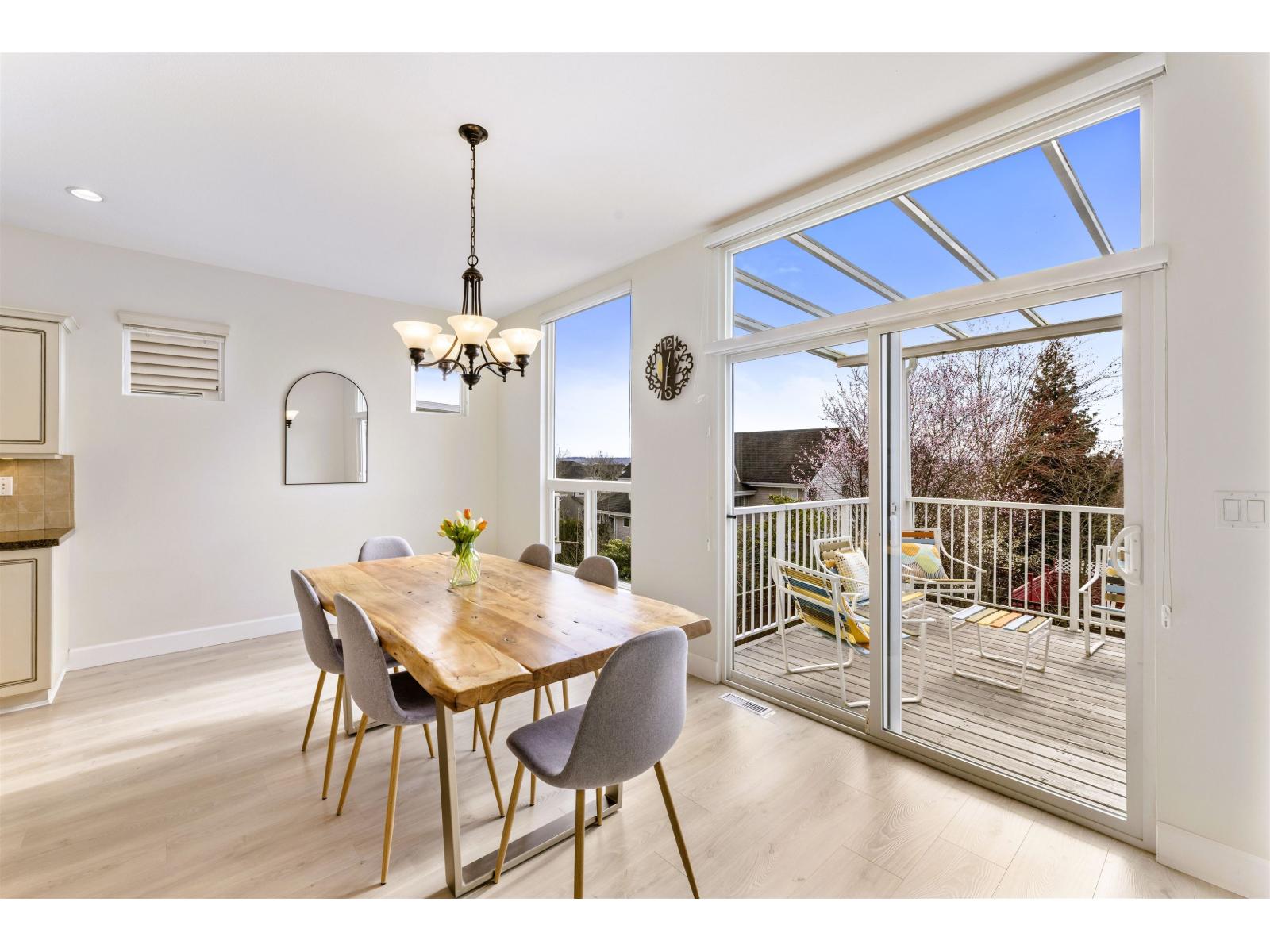 20518 67b Avenue, Langley, British Columbia  V2Y 3E1 - Photo 8 - R3094423