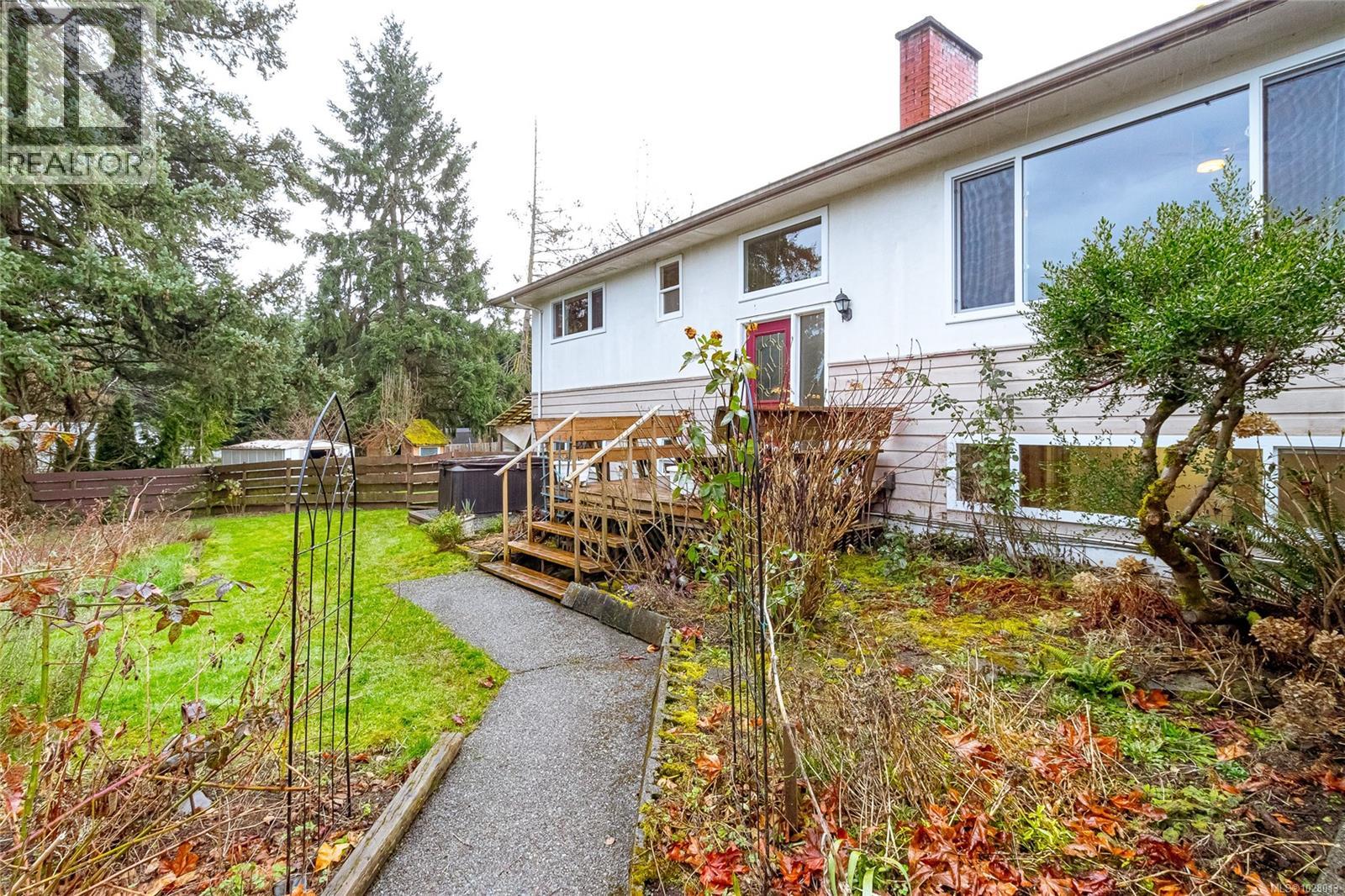 3030 Dogwood Rd, Duncan, British Columbia