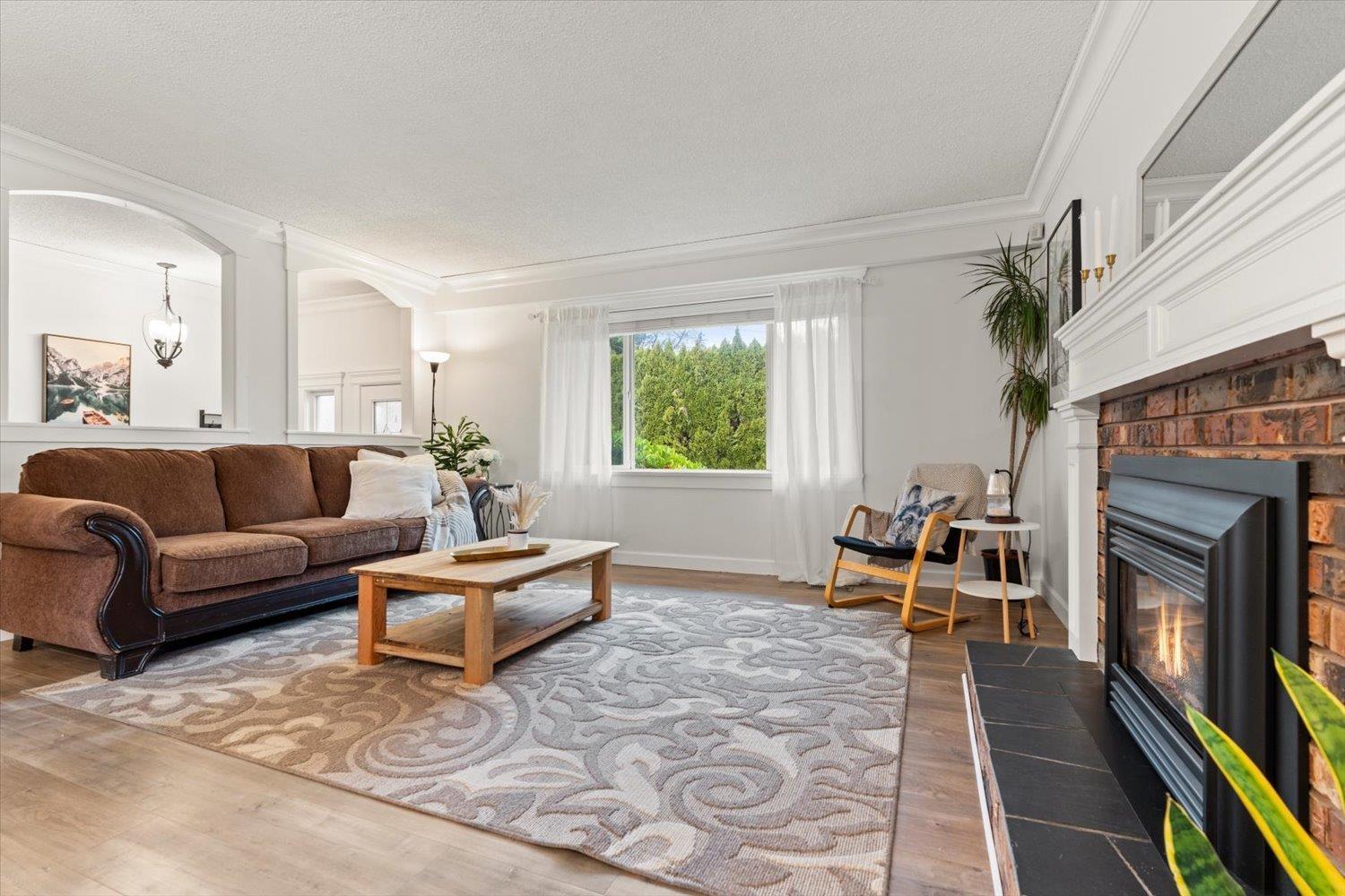 32562 Fleming Avenue, Mission, British Columbia  V2V 2G9 - Photo 2 - R3096847