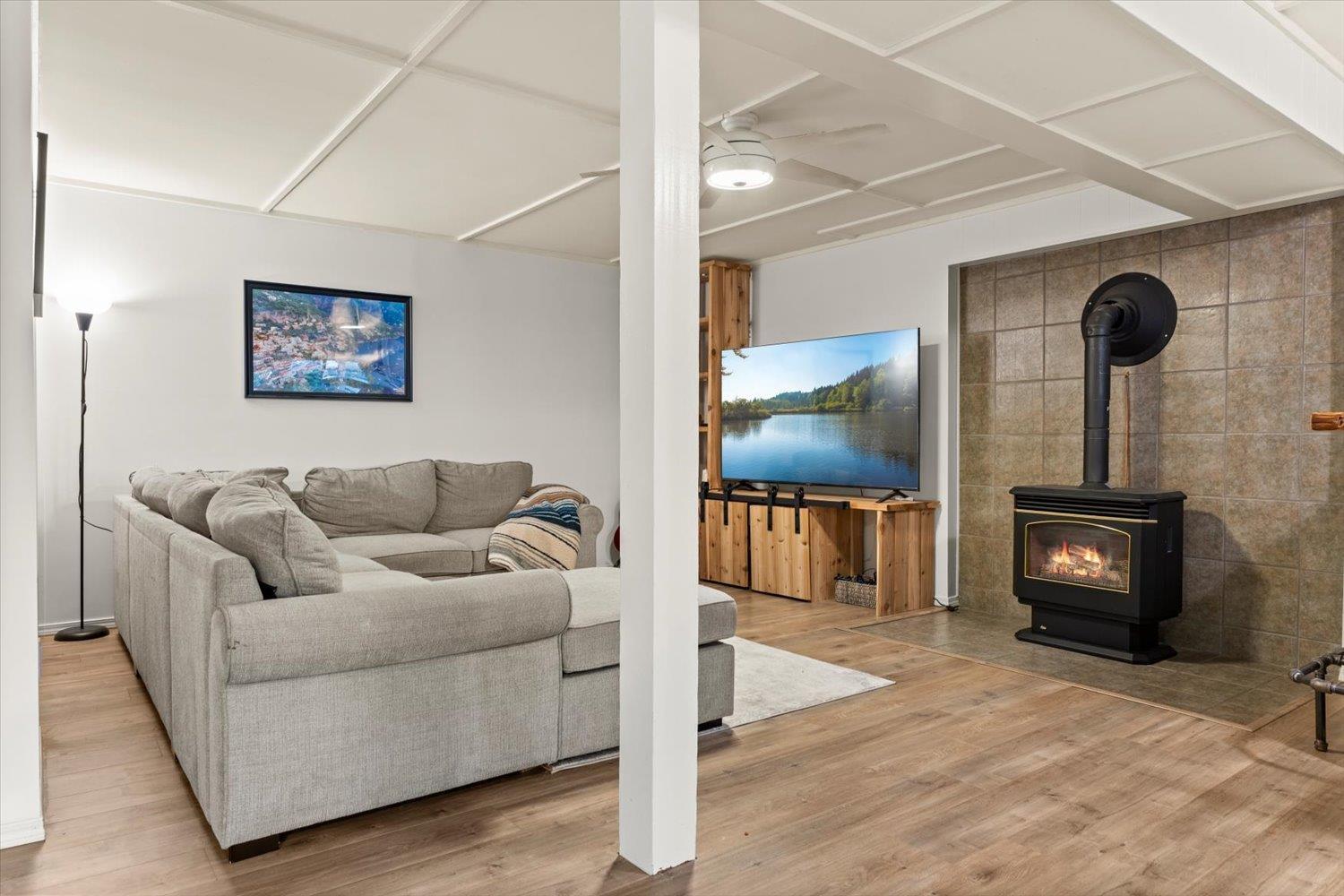 32562 Fleming Avenue, Mission, British Columbia  V2V 2G9 - Photo 21 - R3096847