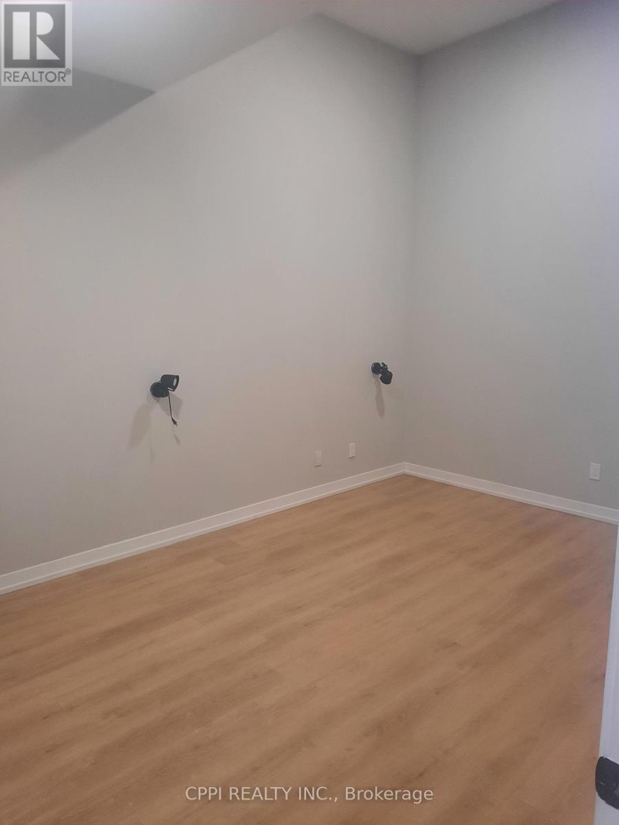 203 - 140 Simcoe Street, Peterborough, Ontario  K9H 0K5 - Photo 4 - X12856816