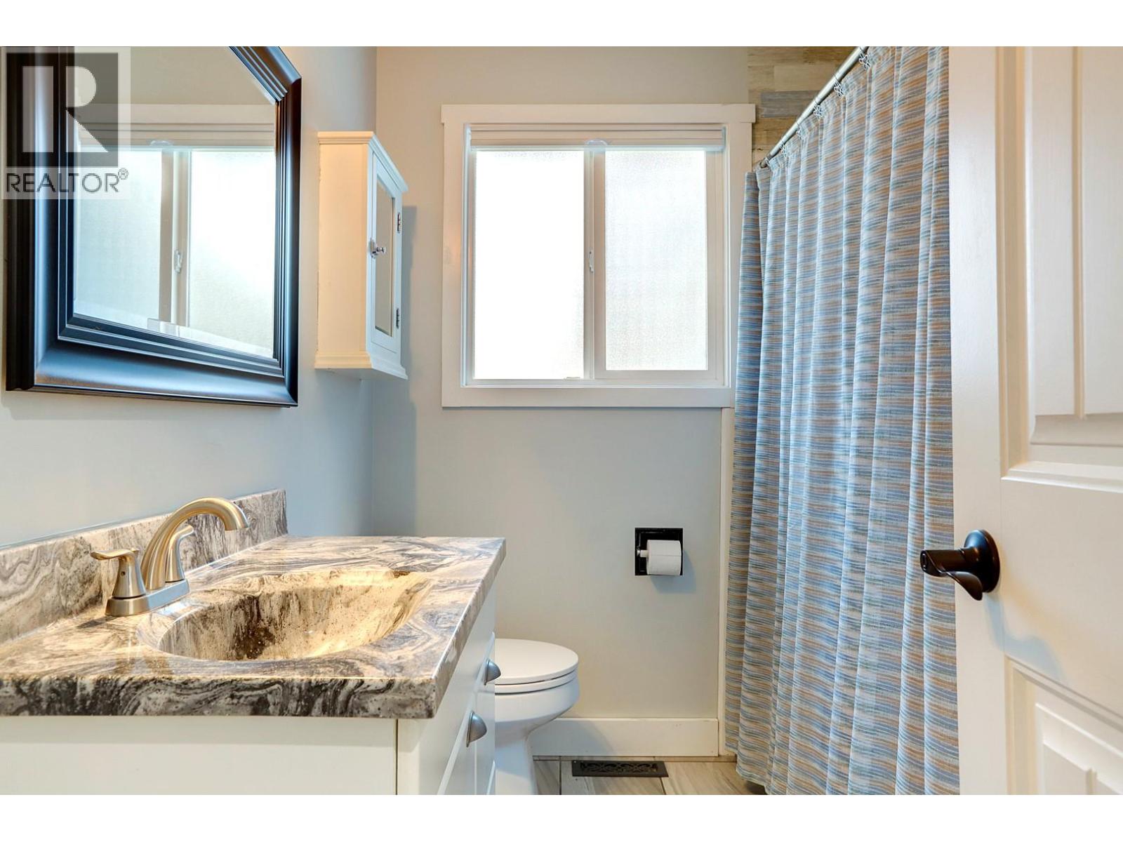 4504 16 Street, Vernon, British Columbia  V1T 3Y3 - Photo 35 - 10377363