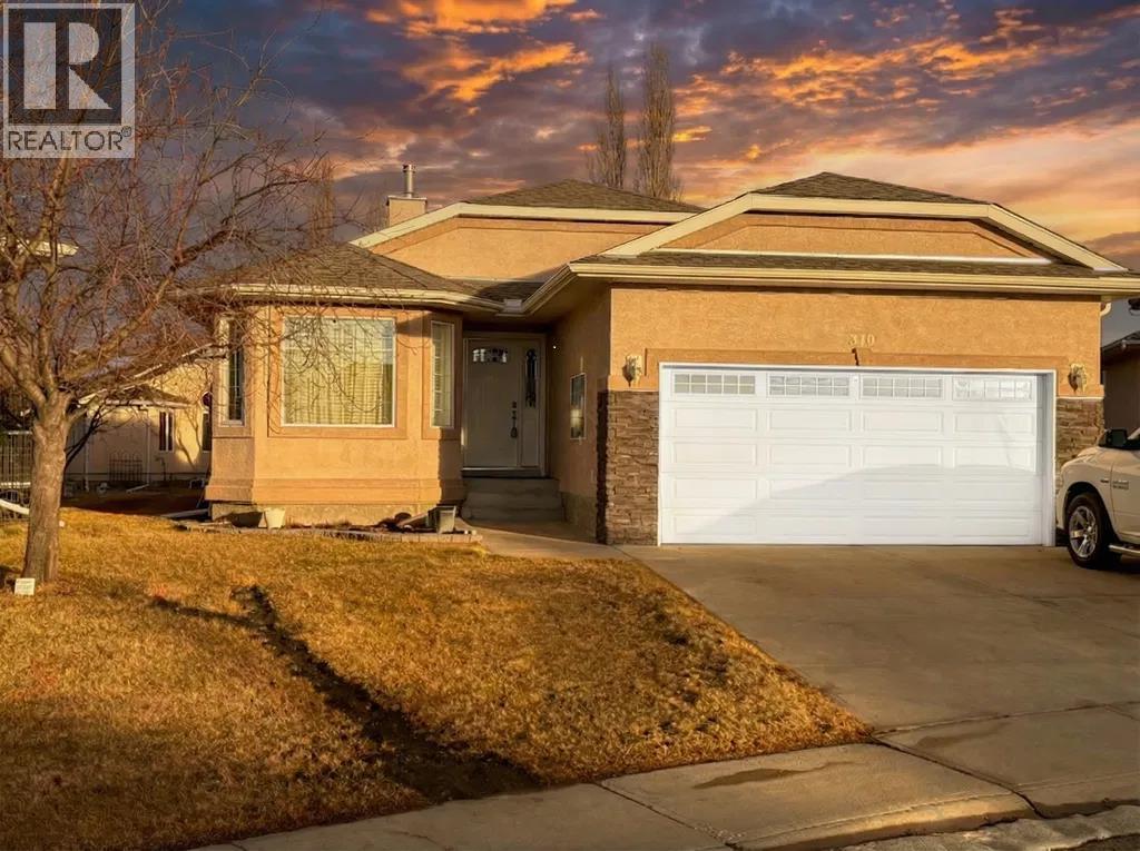 310 Riverside Garden Nw, High River, Alberta  T1V 1Y9 - Photo 1 - A2285068