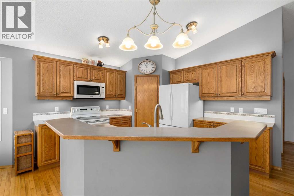 310 Riverside Garden Nw, High River, Alberta  T1V 1Y9 - Photo 16 - A2285068