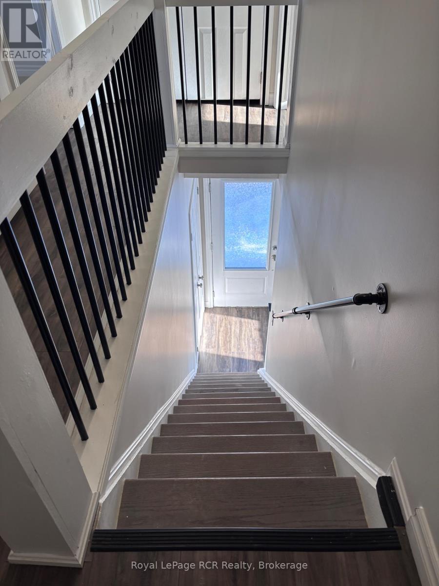 115 Frederick Street, Wellington North (Arthur), Ontario  N0G 1A0 - Photo 10 - X12856888