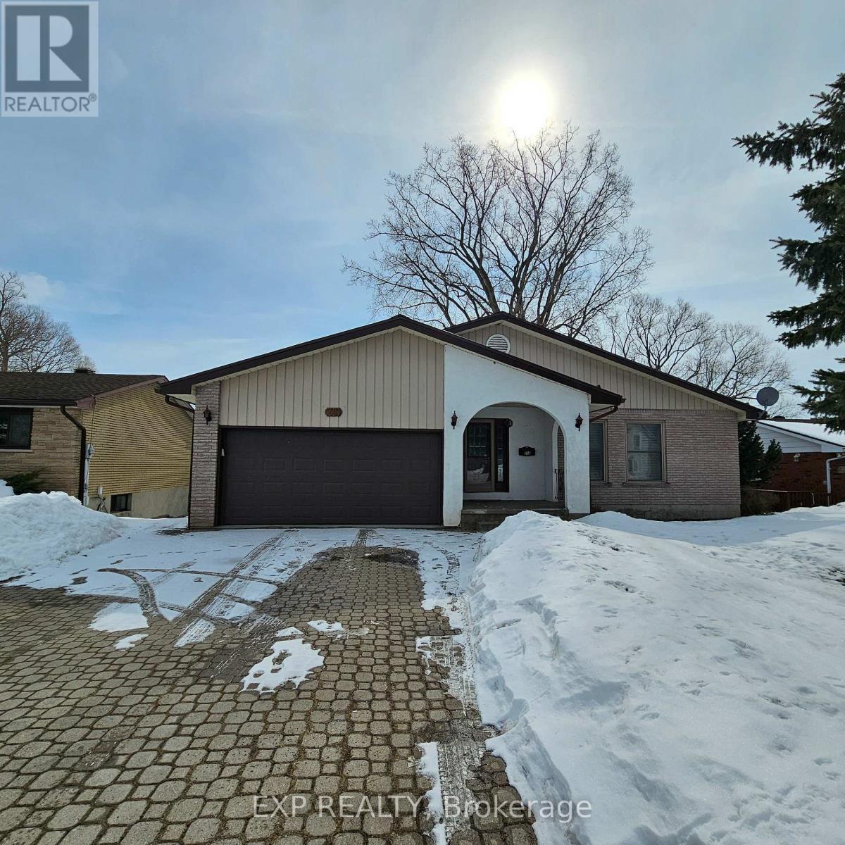 210 MAIN STREET, Deseronto, Ontario