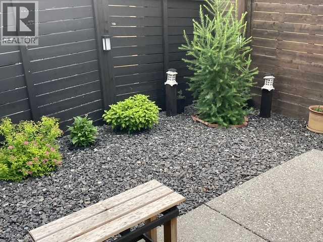 819 Shawnee Terrace Sw, Calgary, Alberta  T2Y 0T4 - Photo 36 - A2279331