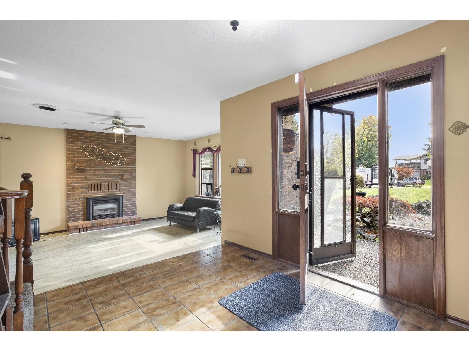 10031 Eagle Crescent, Little Mountain, Chilliwack, British Columbia  V2P 7R1 - Photo 9 - R3097113