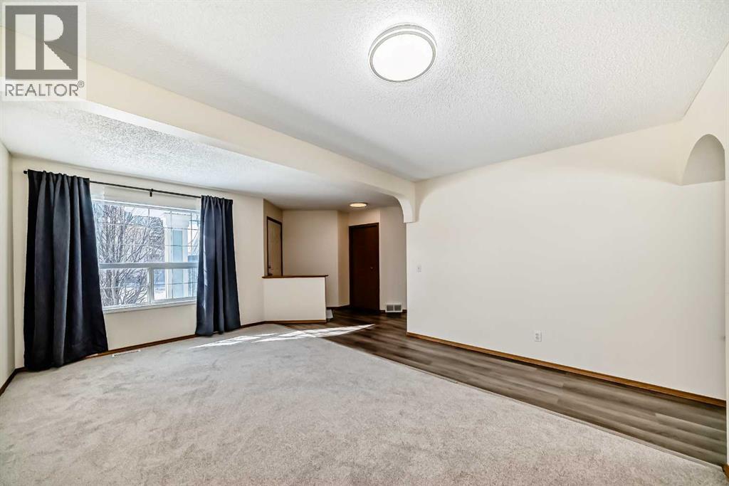136 Citadel Crest Circle Nw, Calgary, Alberta  T3G 4G3 - Photo 10 - A2290174