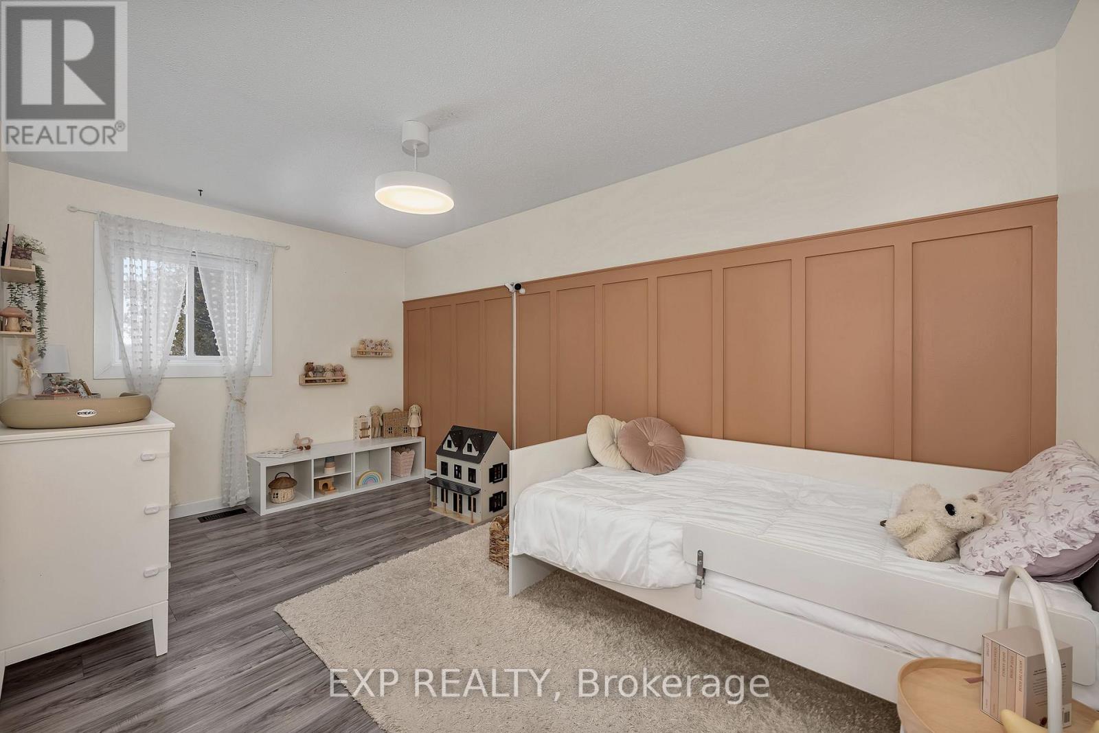 4914 Farmers Way, Ottawa, Ontario  K0A 1K0 - Photo 17 - X12856912