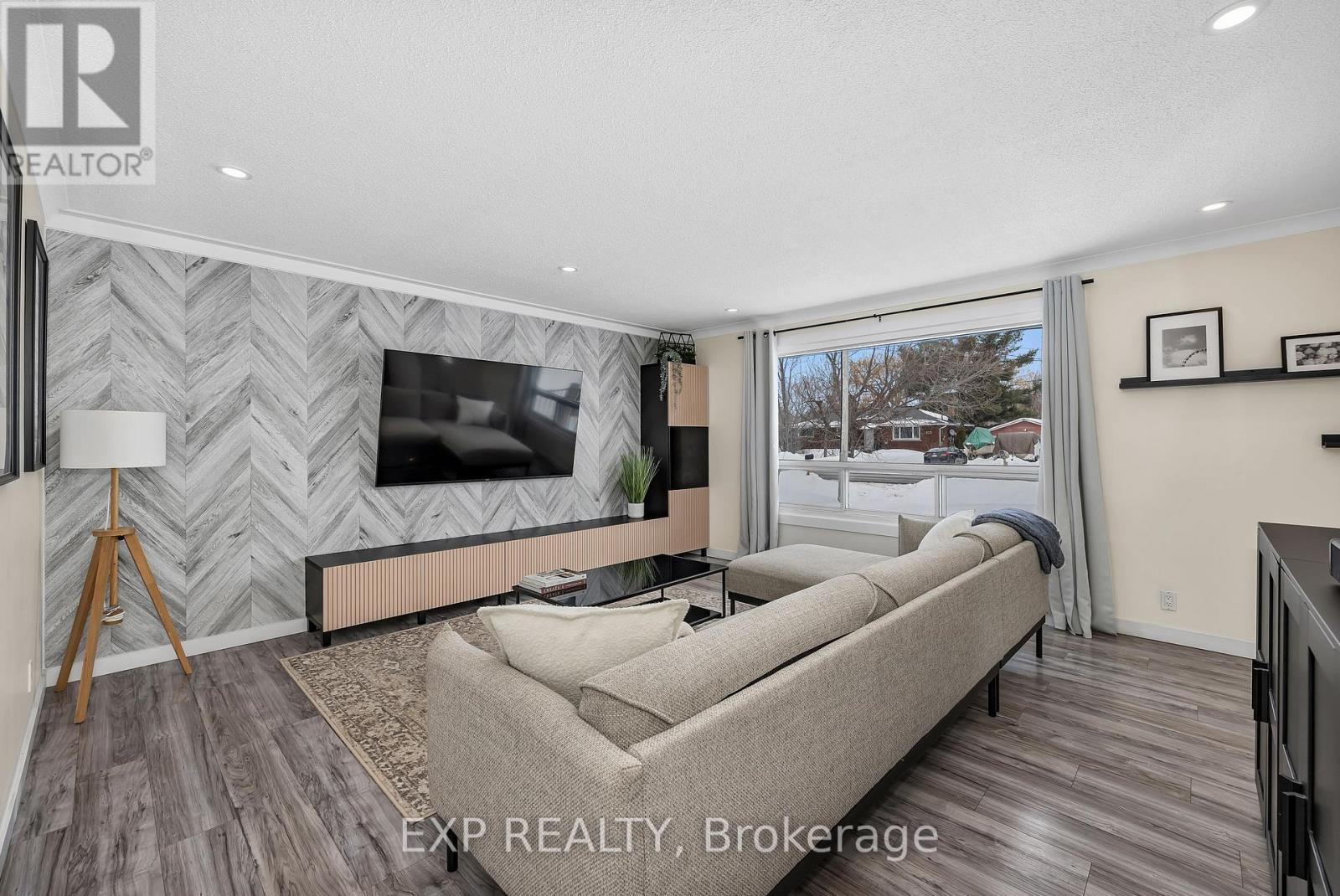 4914 Farmers Way, Ottawa, Ontario  K0A 1K0 - Photo 5 - X12856912