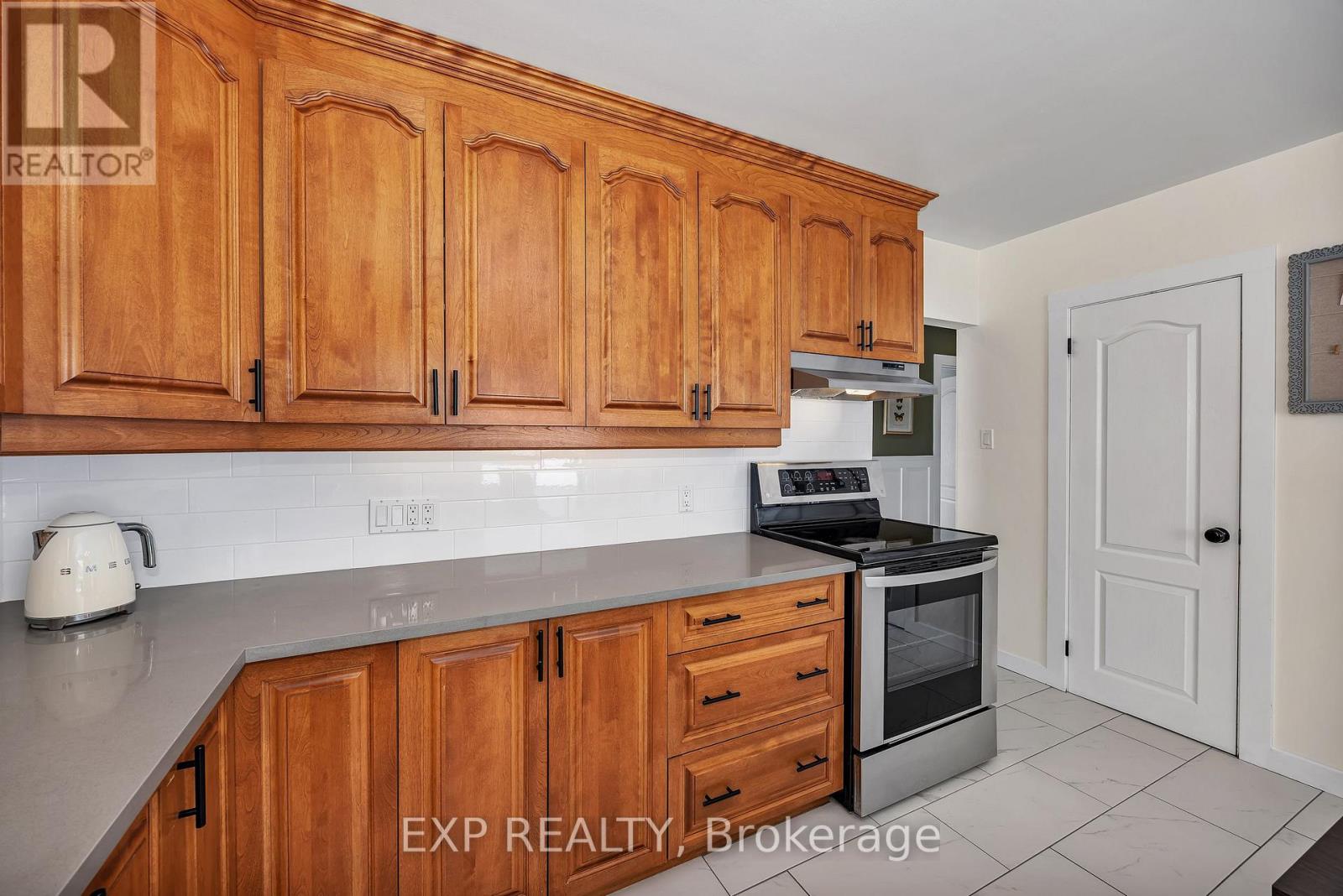 4914 Farmers Way, Ottawa, Ontario  K0A 1K0 - Photo 8 - X12856912