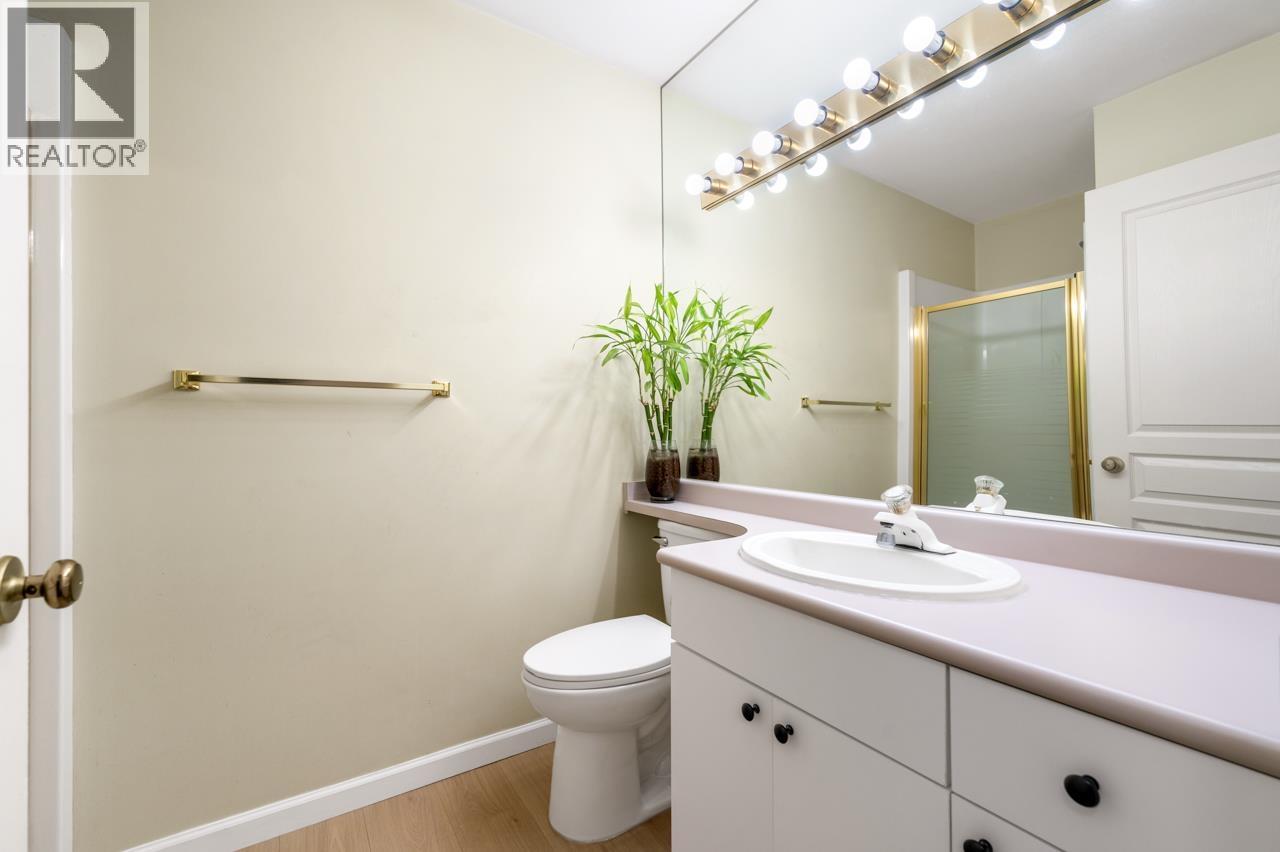 402 7139 18th Avenue, Burnaby, British Columbia  V3N 4Z3 - Photo 11 - R3097036