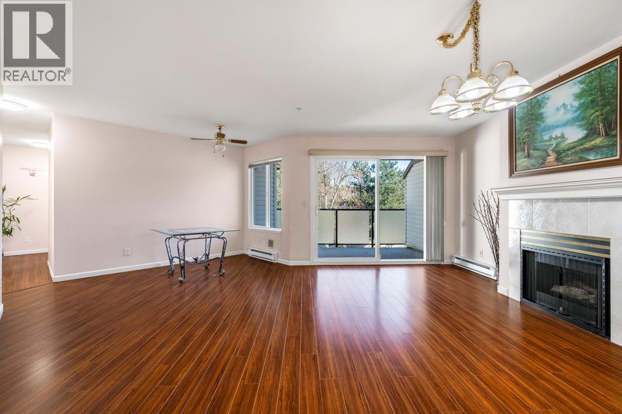 402 7139 18TH AVENUE, Burnaby, British Columbia