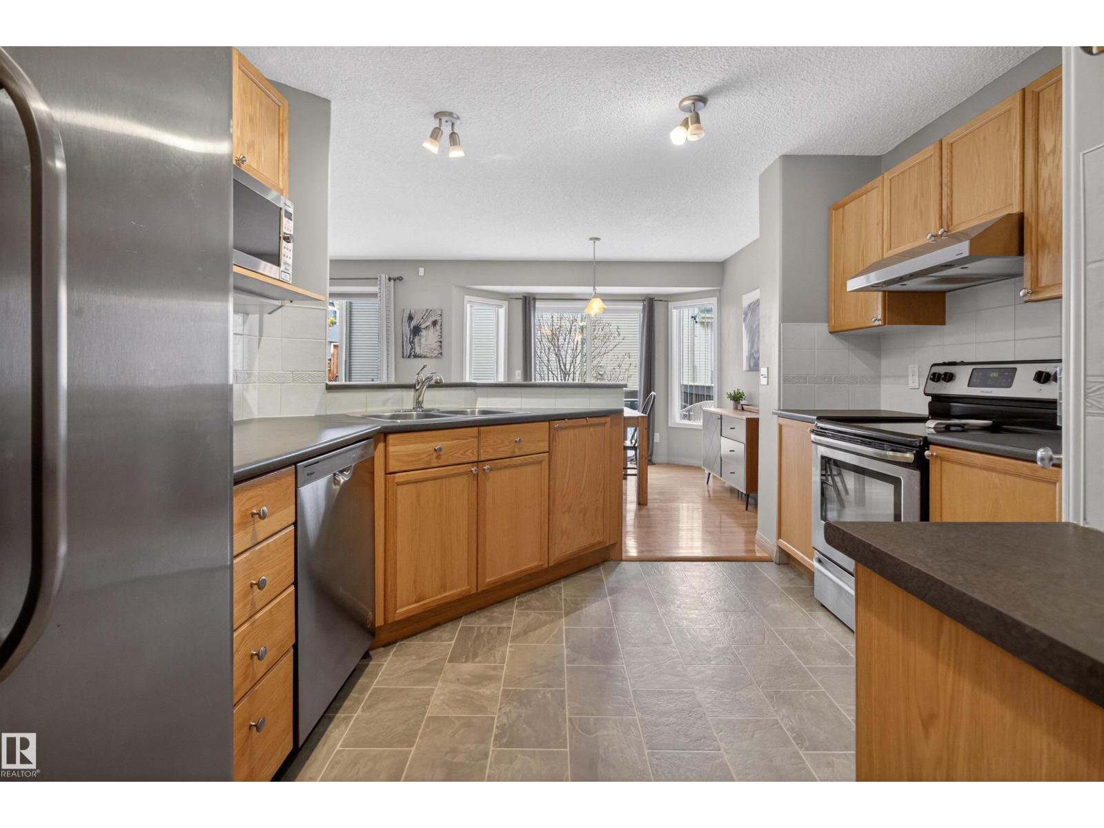 #35 155 Crocus Cr, Sherwood Park, Alberta  T8H 2M4 - Photo 3 - E4476374