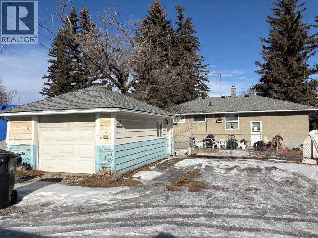 3111 Richmond Road Sw, Calgary, Alberta  T3E 4N5 - Photo 3 - A2291329