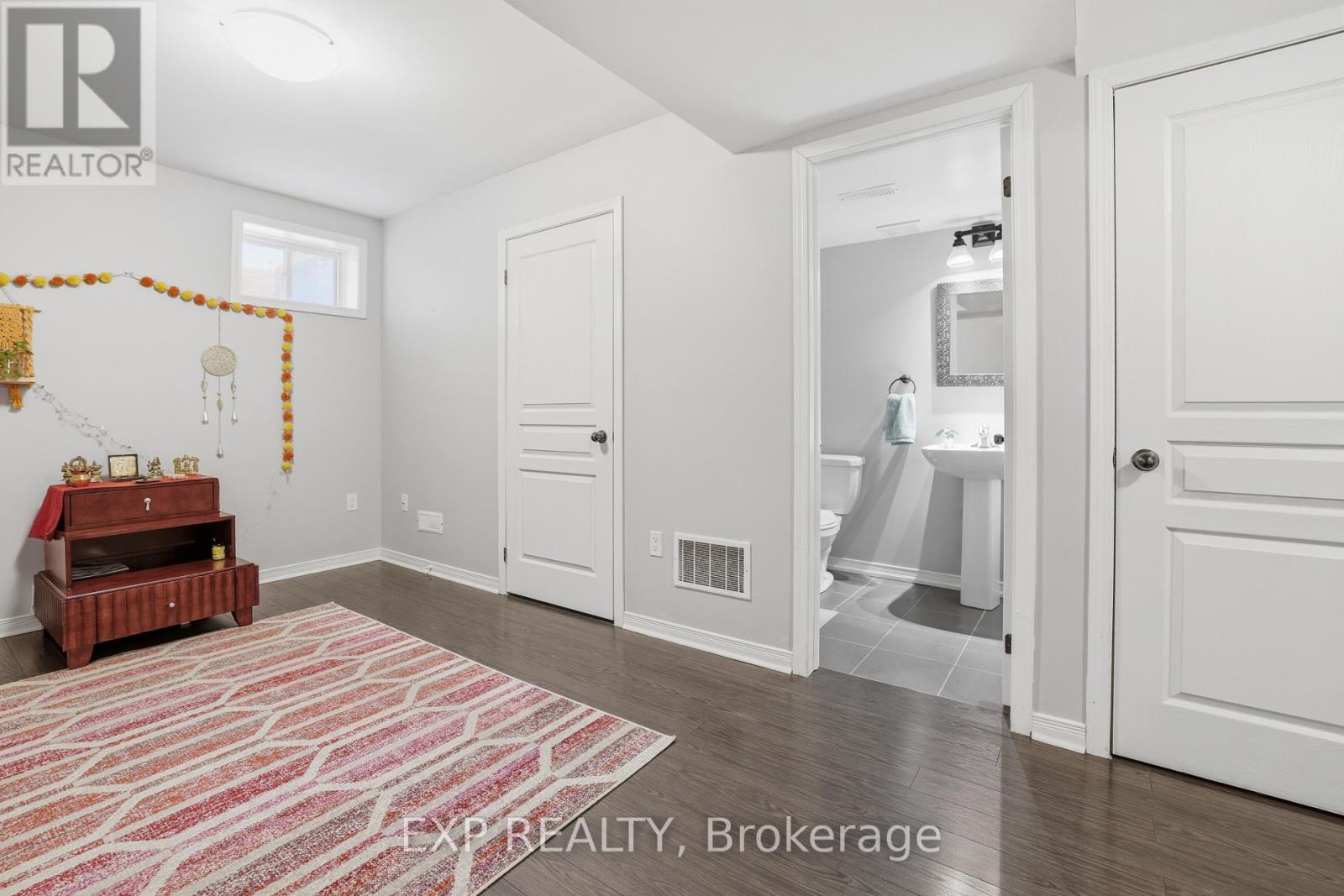 83 Magpie Way, Whitby, Ontario  L1N 2K6 - Photo 4 - E12856856