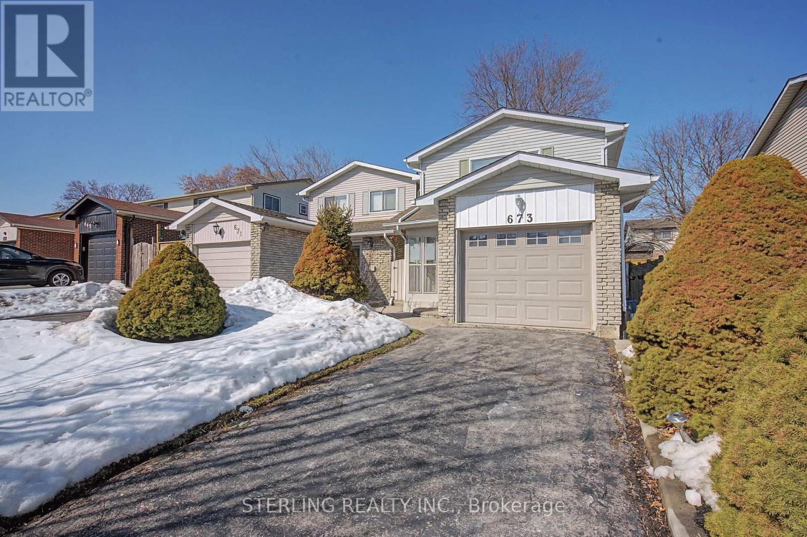 673 BALSAM CRESCENT, Oshawa, Ontario
