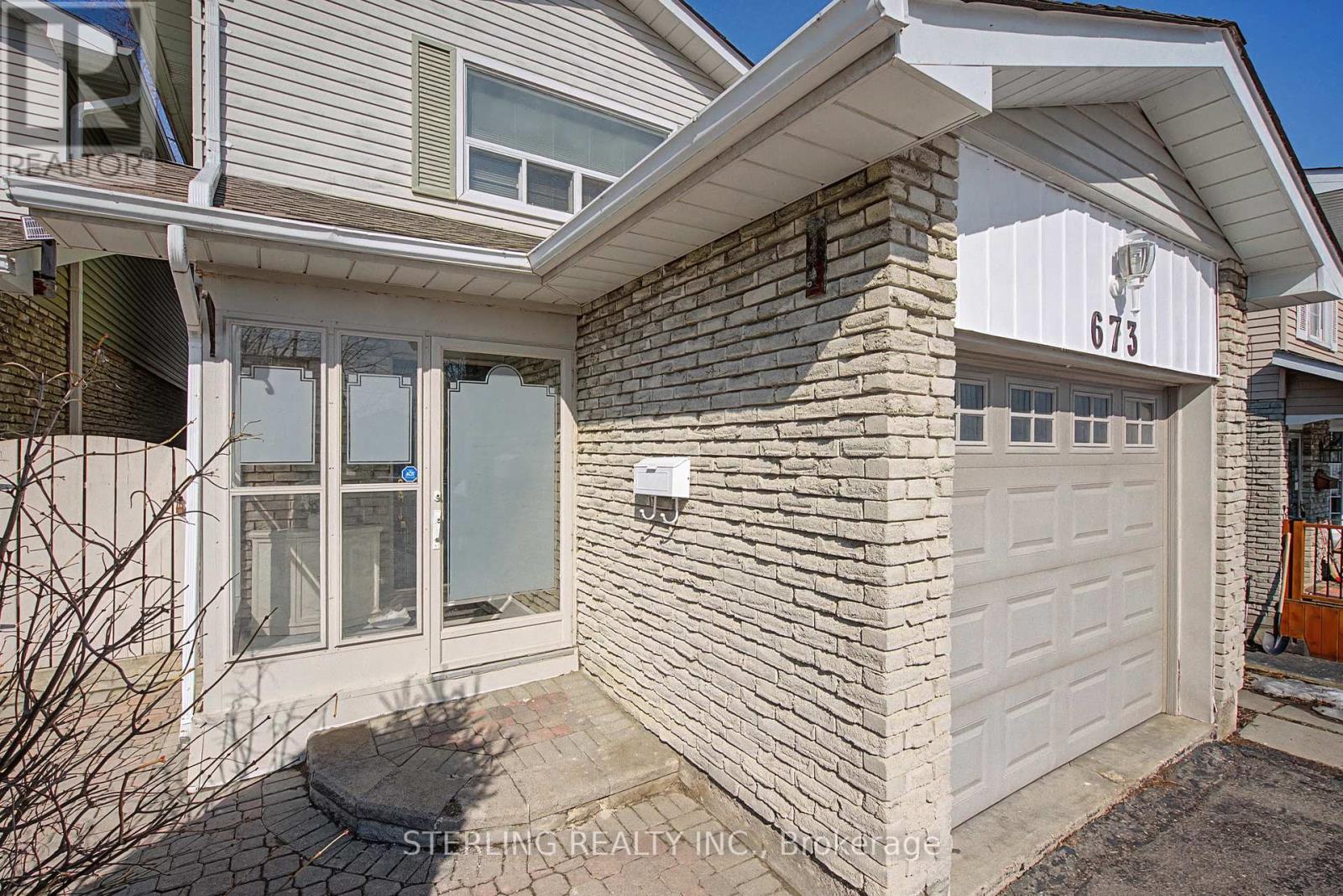 673 Balsam Crescent, Oshawa, Ontario  L1J 6A1 - Photo 2 - E12856860
