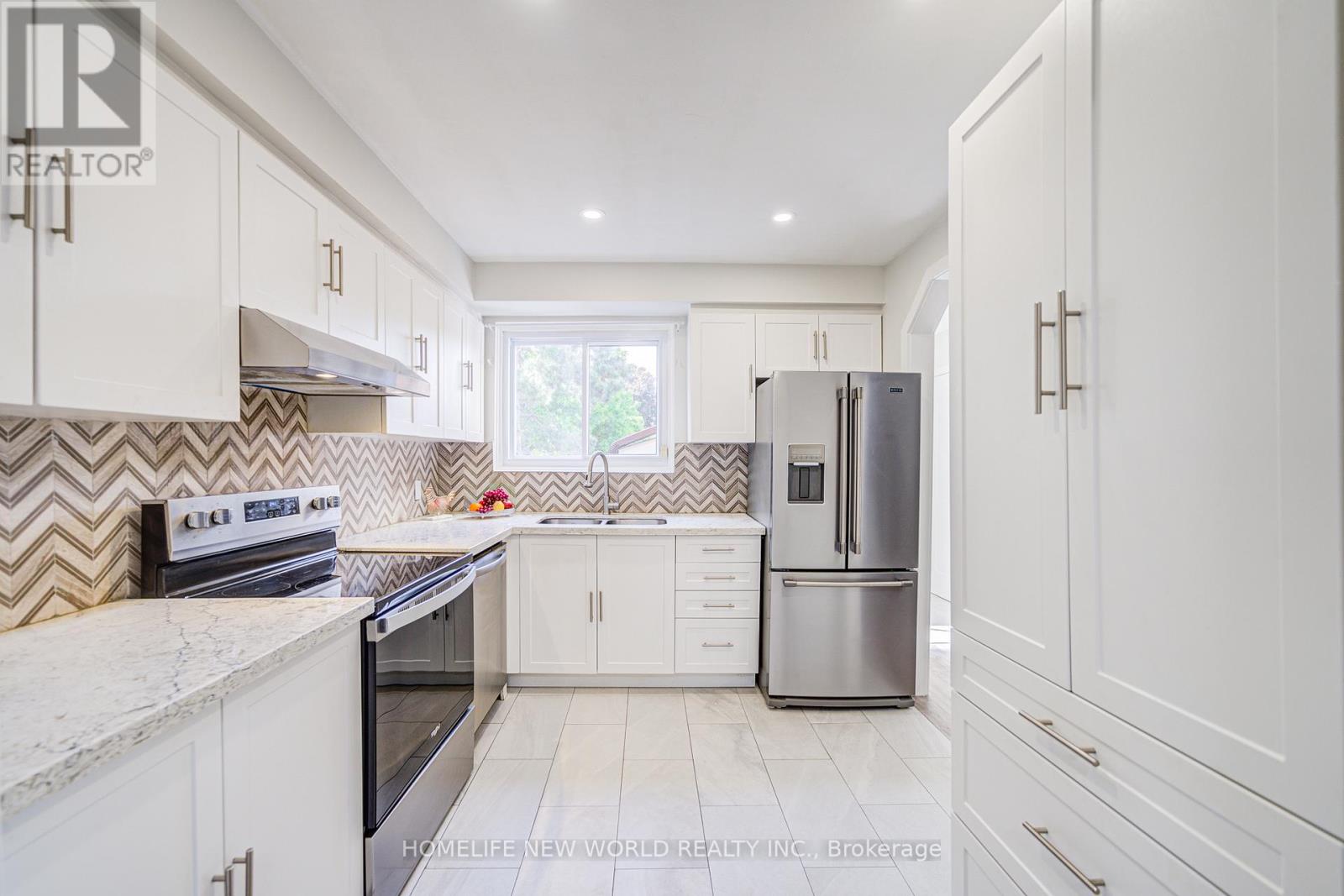 29 Puma Drive, Toronto, Ontario  M1V 1J7 - Photo 7 - E12856892