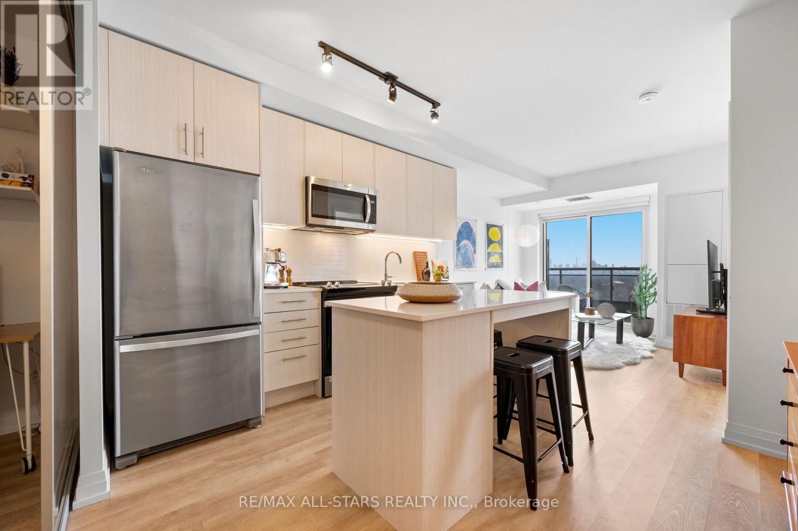 2310 - 286 Main Street, Toronto, Ontario  M4C 0B3 - Photo 12 - E12856896