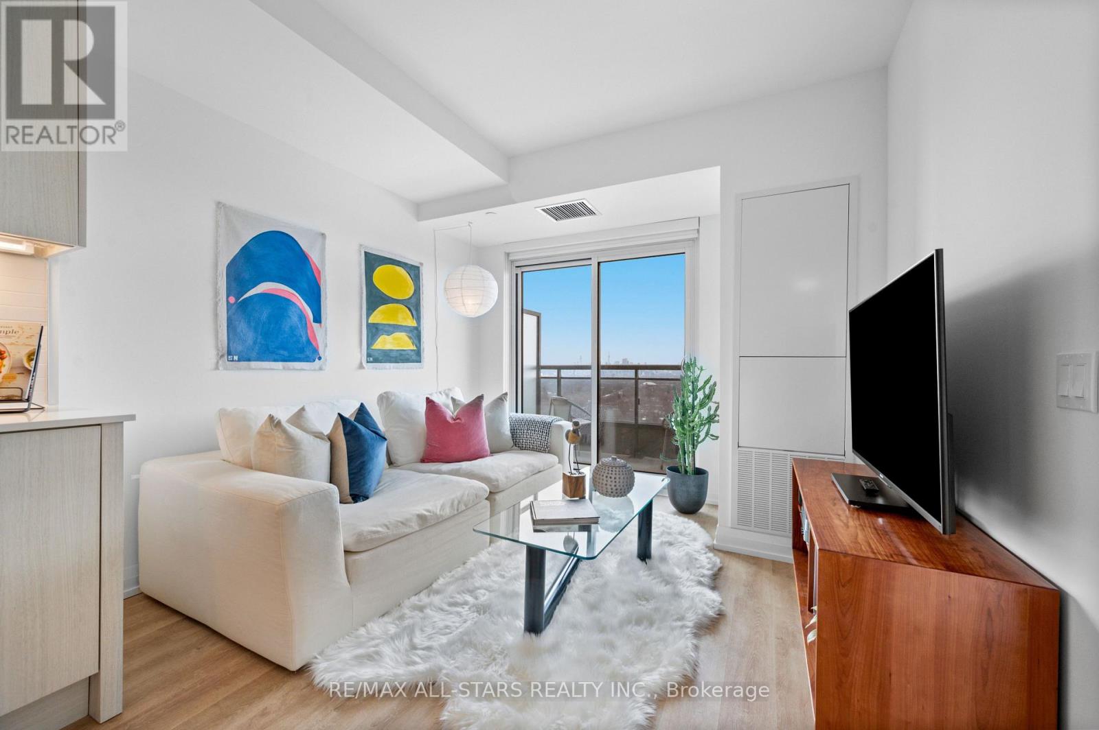 2310 - 286 Main Street, Toronto, Ontario  M4C 0B3 - Photo 18 - E12856896