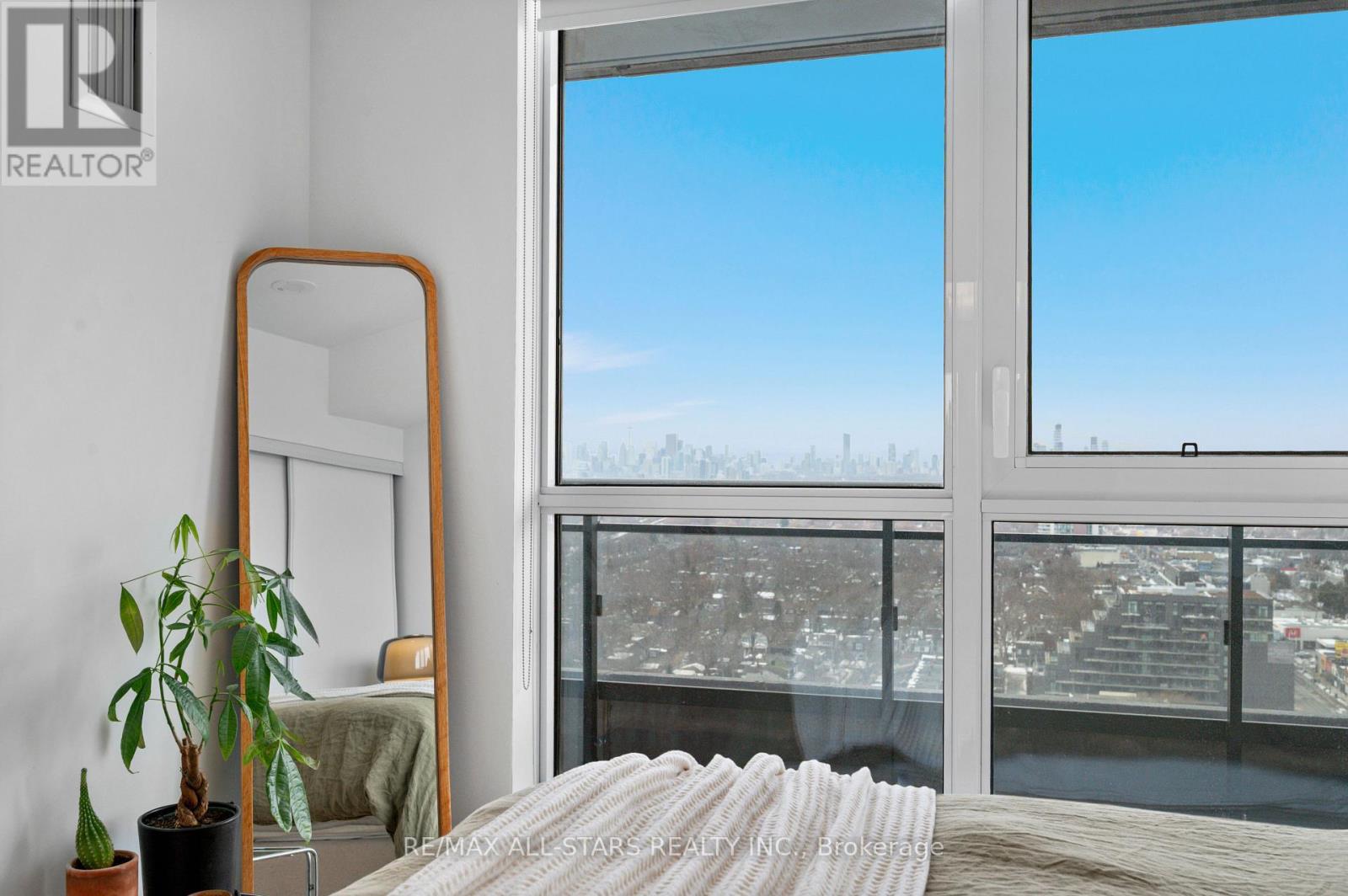 2310 - 286 Main Street, Toronto, Ontario  M4C 0B3 - Photo 27 - E12856896