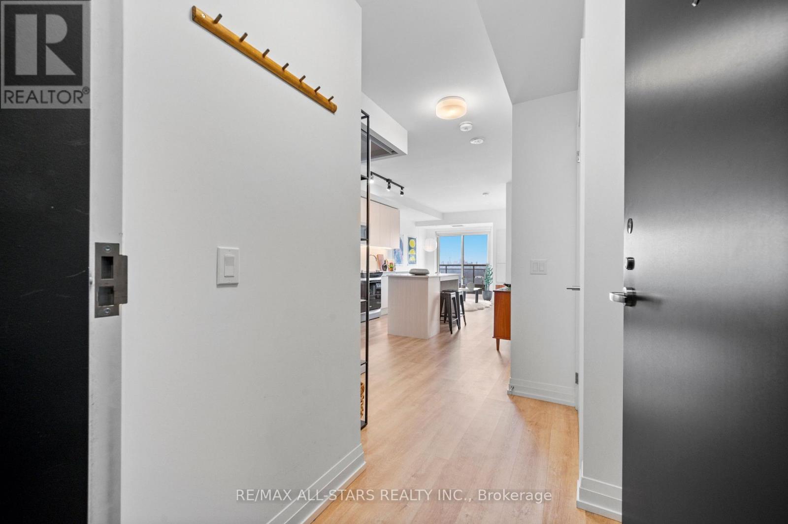 2310 - 286 Main Street, Toronto, Ontario  M4C 0B3 - Photo 8 - E12856896