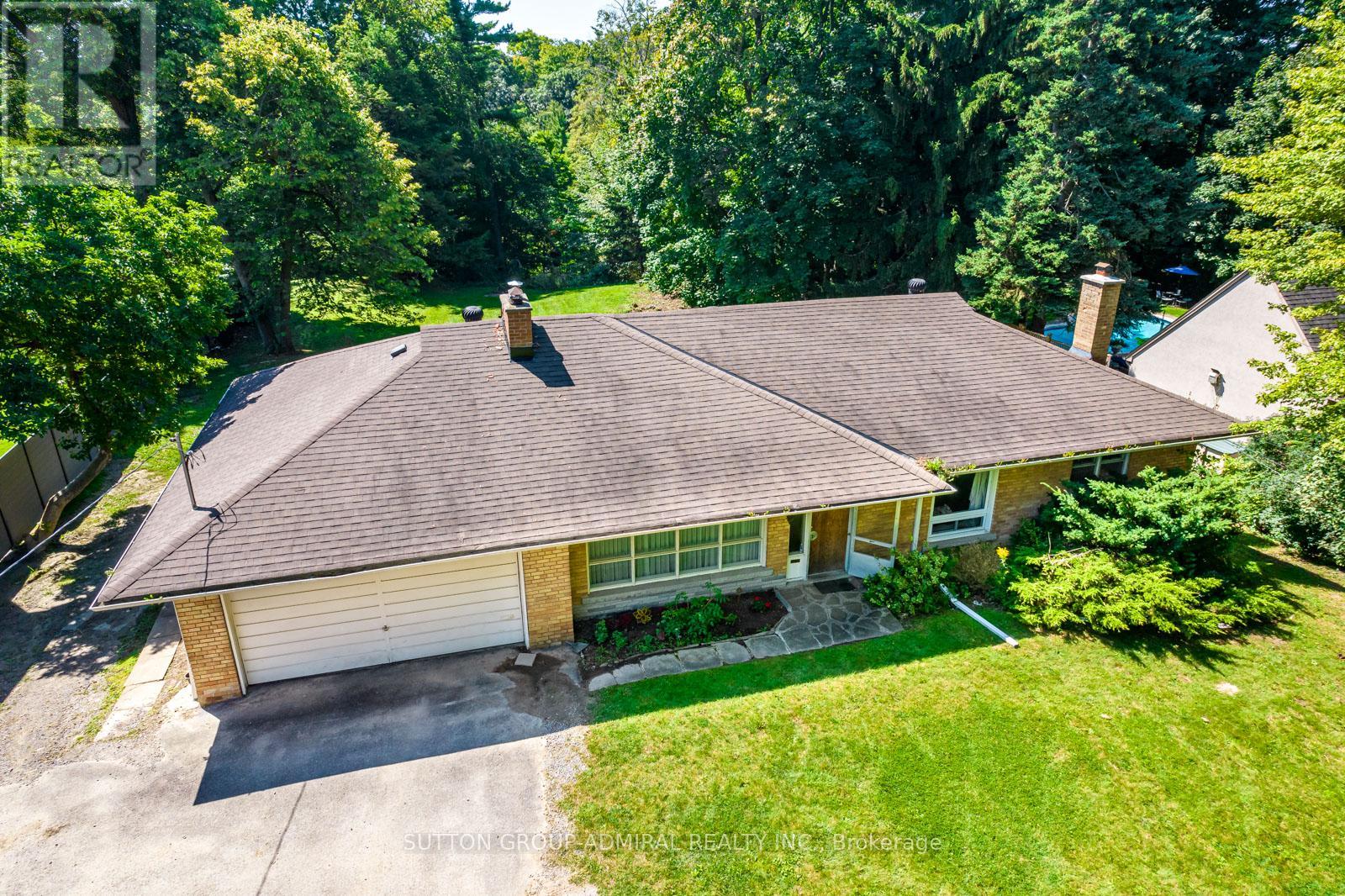 15 BELLEHAVEN CRESCENT, Toronto, Ontario