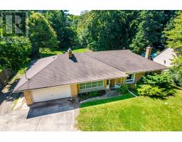 15 BELLEHAVEN CRESCENT, Toronto, Ontario